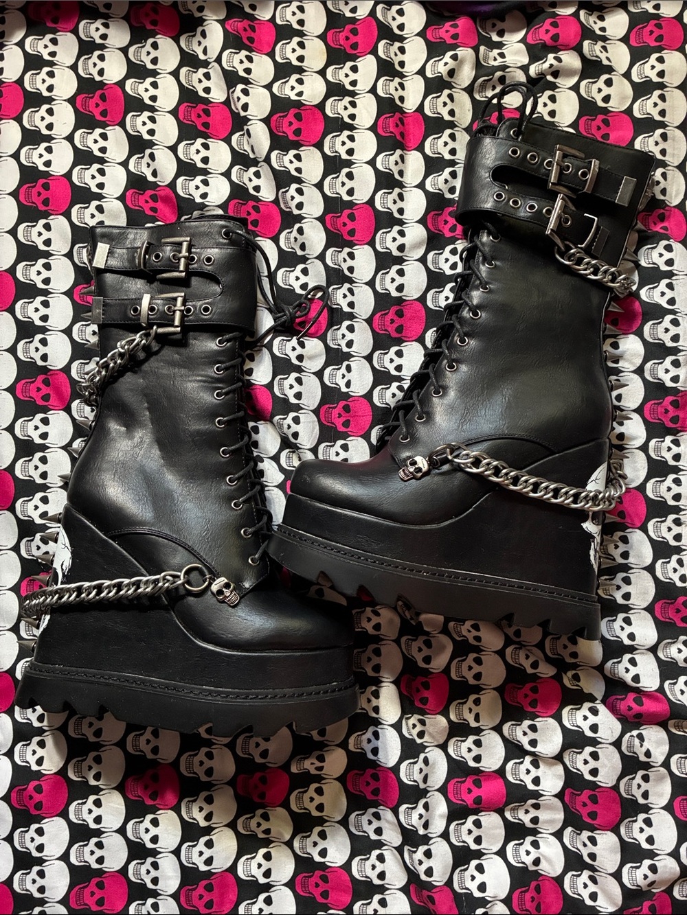 Spike calf high wedge heel skull lace up boots